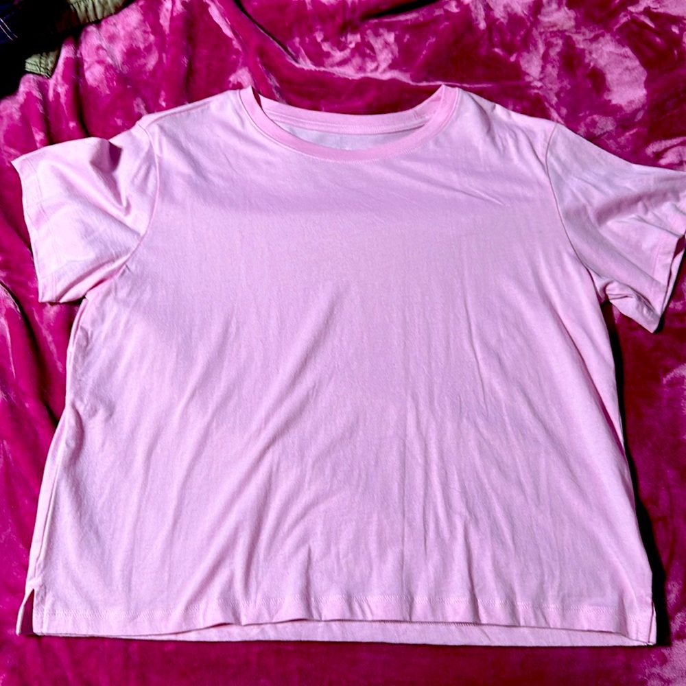 Pink tee